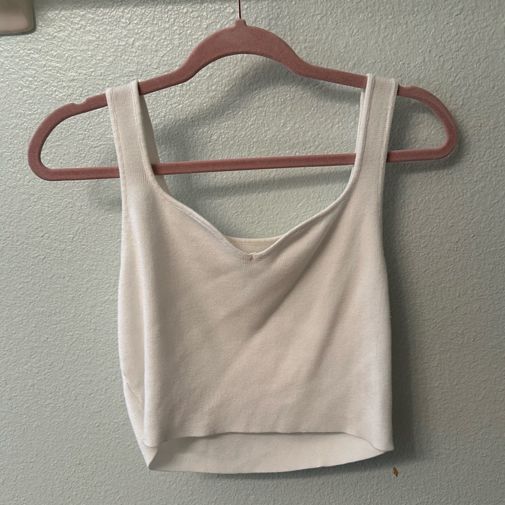 White cropped tank